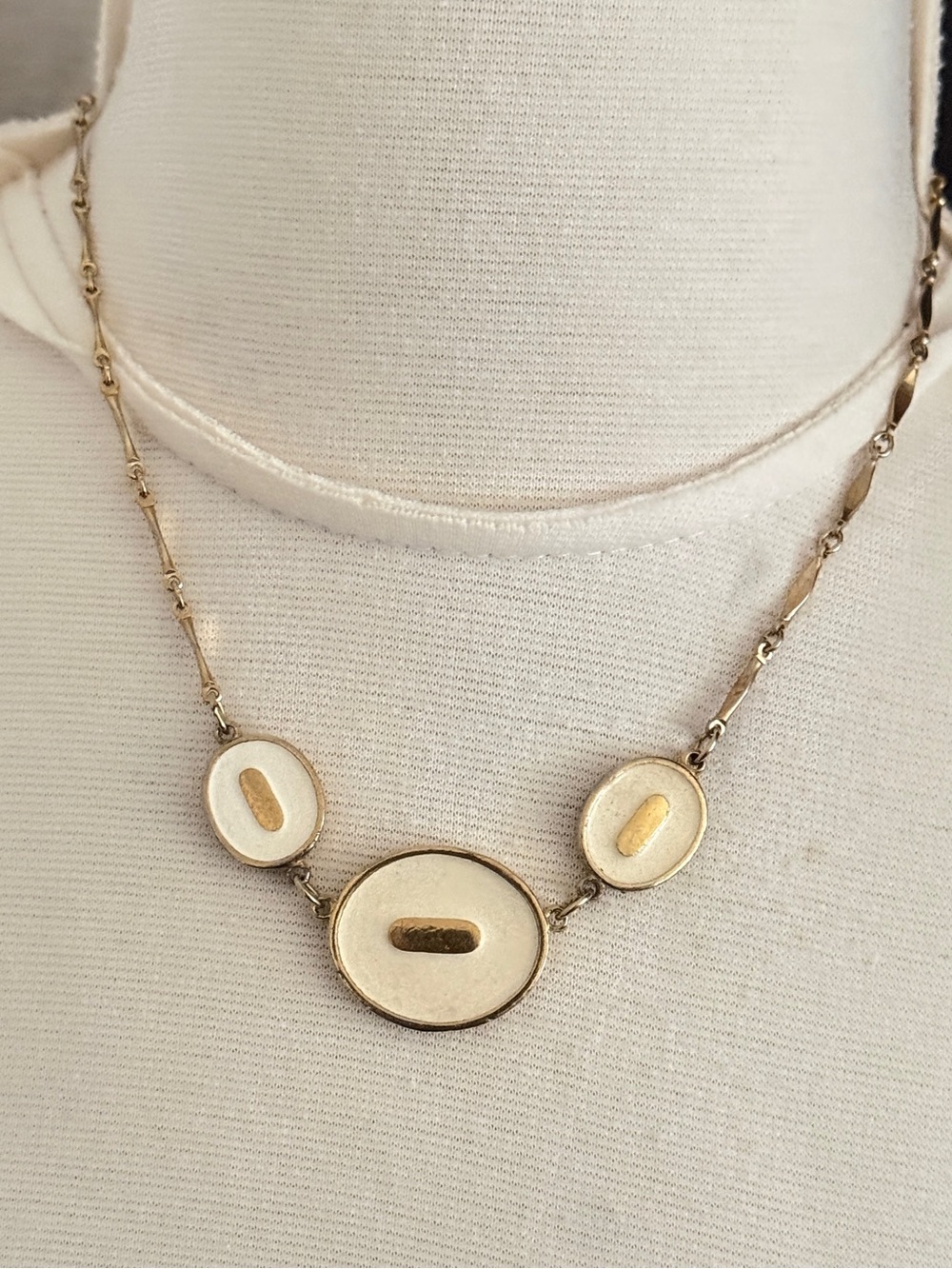 Vintage triple pendant gold Chain Cream Enamel & Gold-Tone Statement Necklace